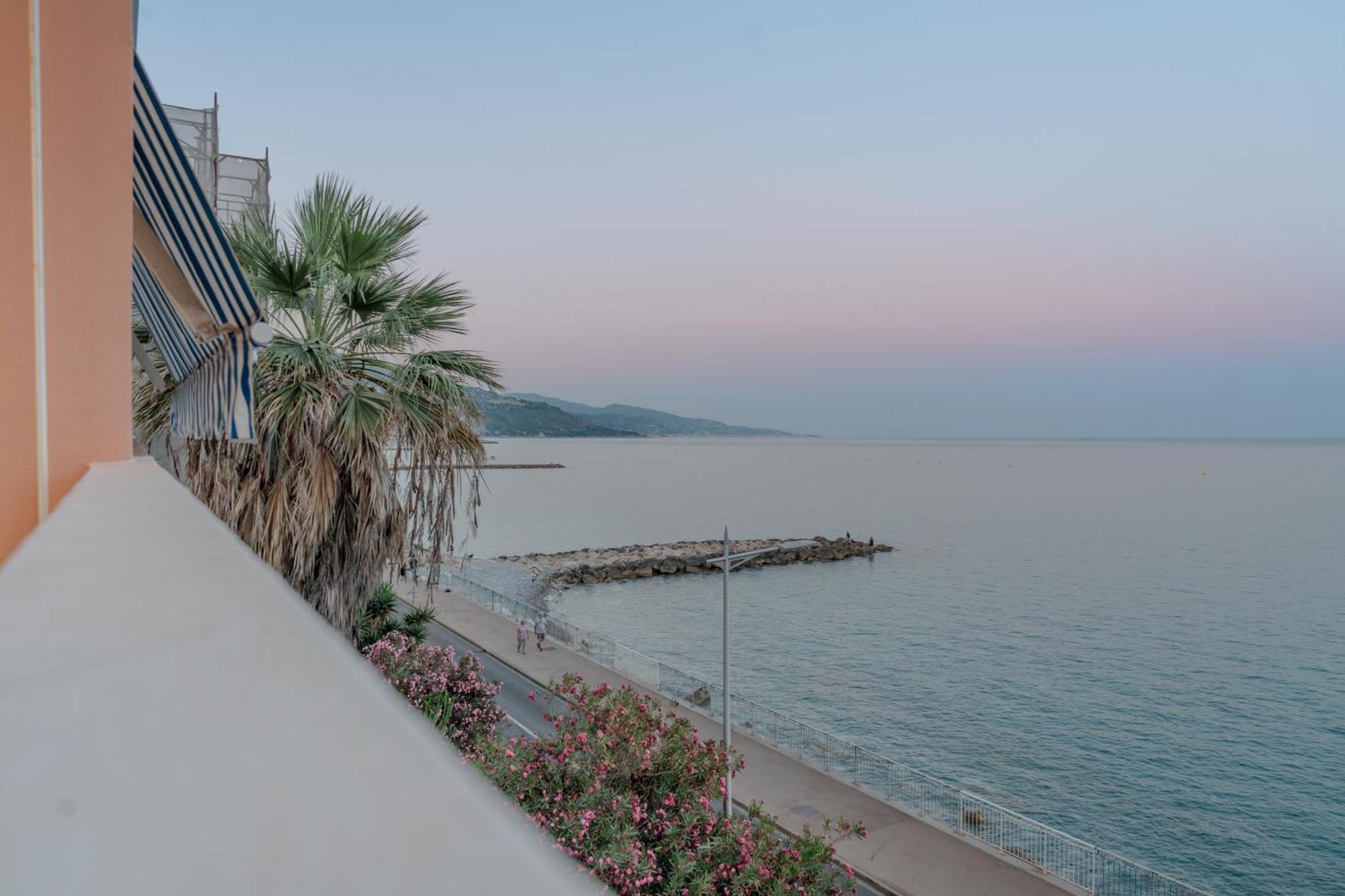Le Pamela Menton Front De Mer Ngoại thất bức ảnh