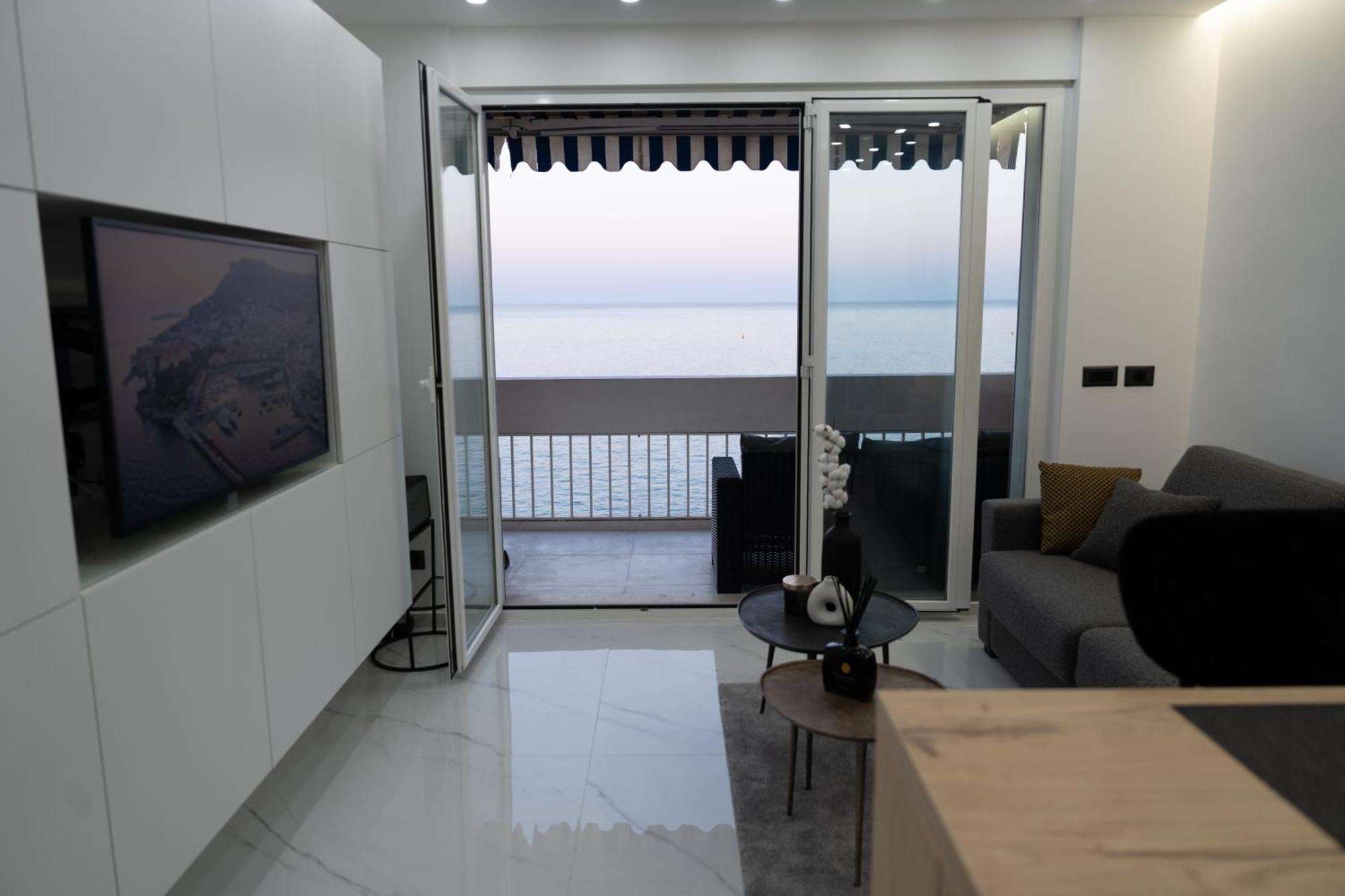 Le Pamela Menton Front De Mer Ngoại thất bức ảnh